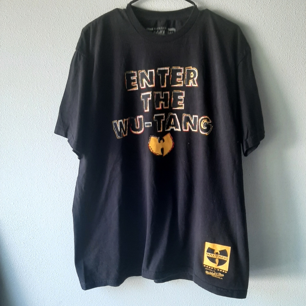 Mitchell & Ness Enter The Wu-tang graphic t-shirt